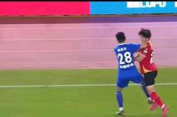 开云下载-球员资讯曝光，禁赛两回合，惹怒球迷！