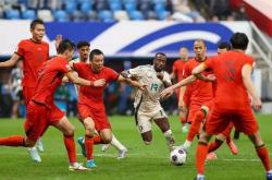 开云体育在线-战胜实力强劲对手，球队赢得了掌声和尊重