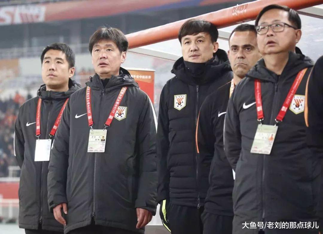 关于大连一方主场惨败，遭遇三连败颓势的信息