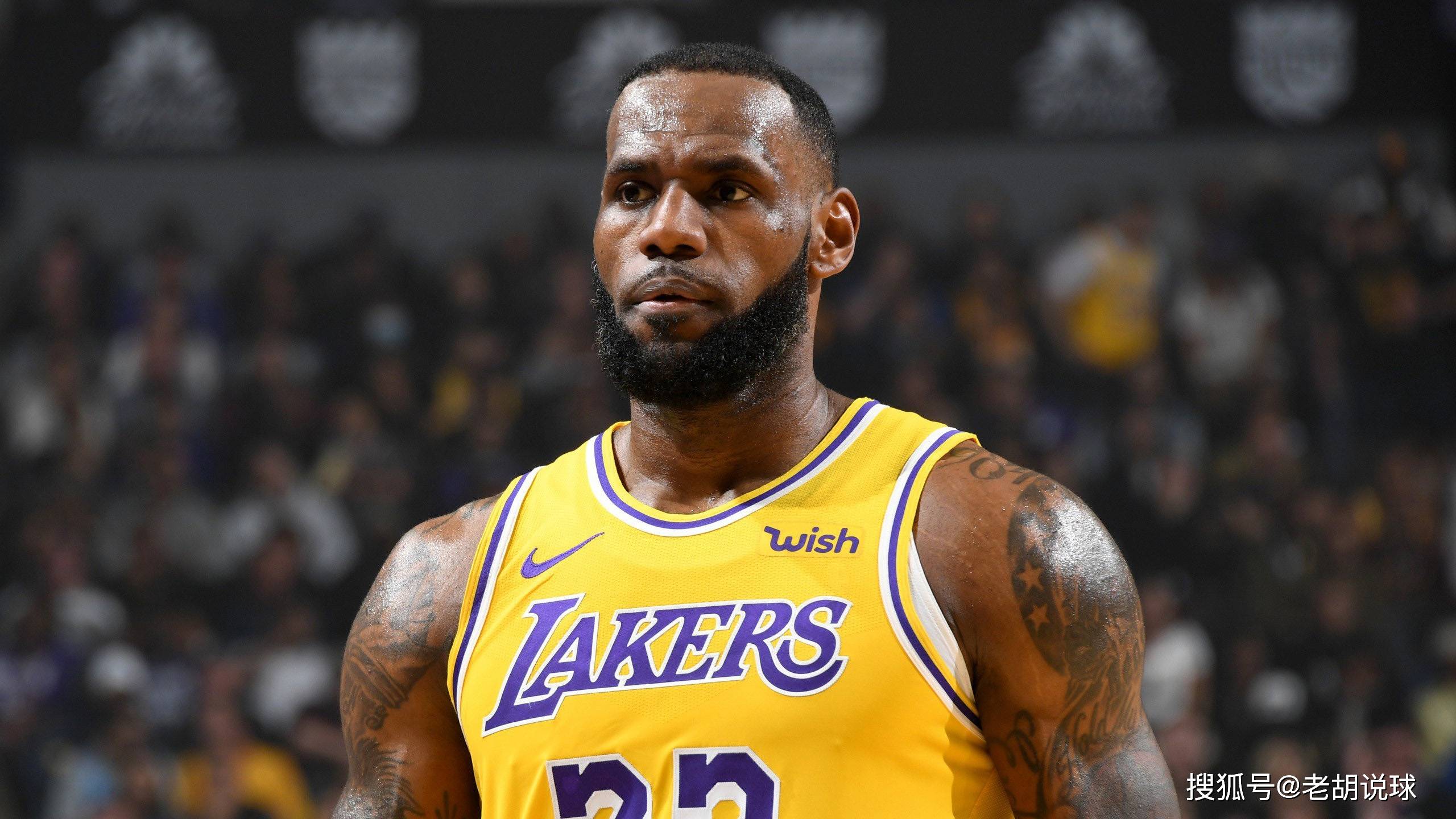 NBA巨星的精彩表现引人瞩目的简单介绍
