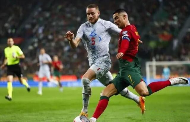 关于韩国队战胜对手，争夺欧洲杯资格的信息