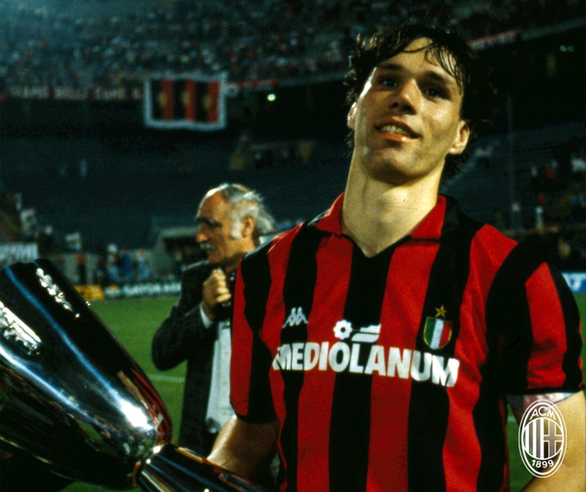 荷兰锋线球员传中准确度令人惊叹