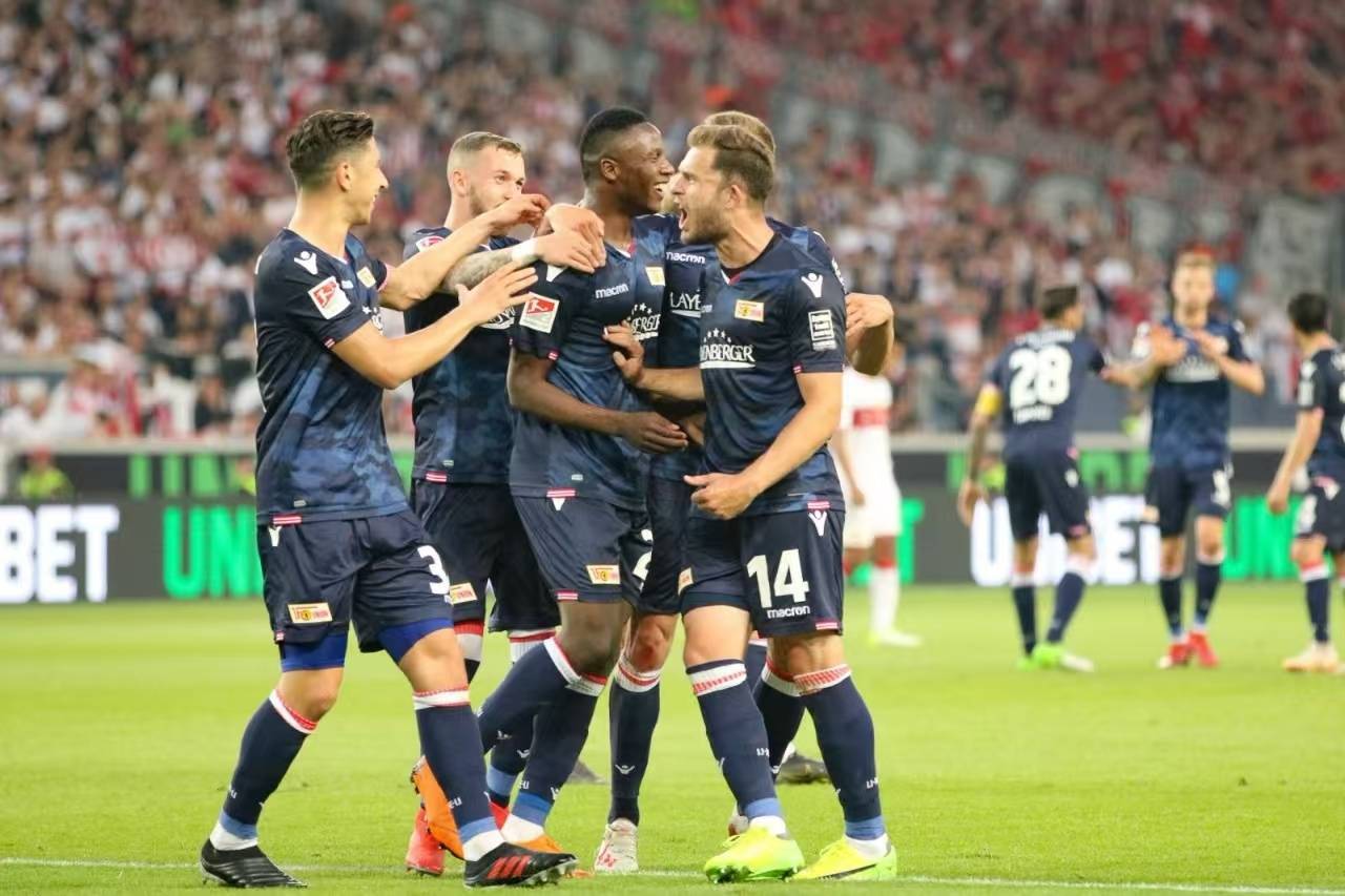 包含尤文图斯中场团队配合良好!展现出色进攻的词条 包含尤文图斯中场团队配合良好!展现出色进攻的词条