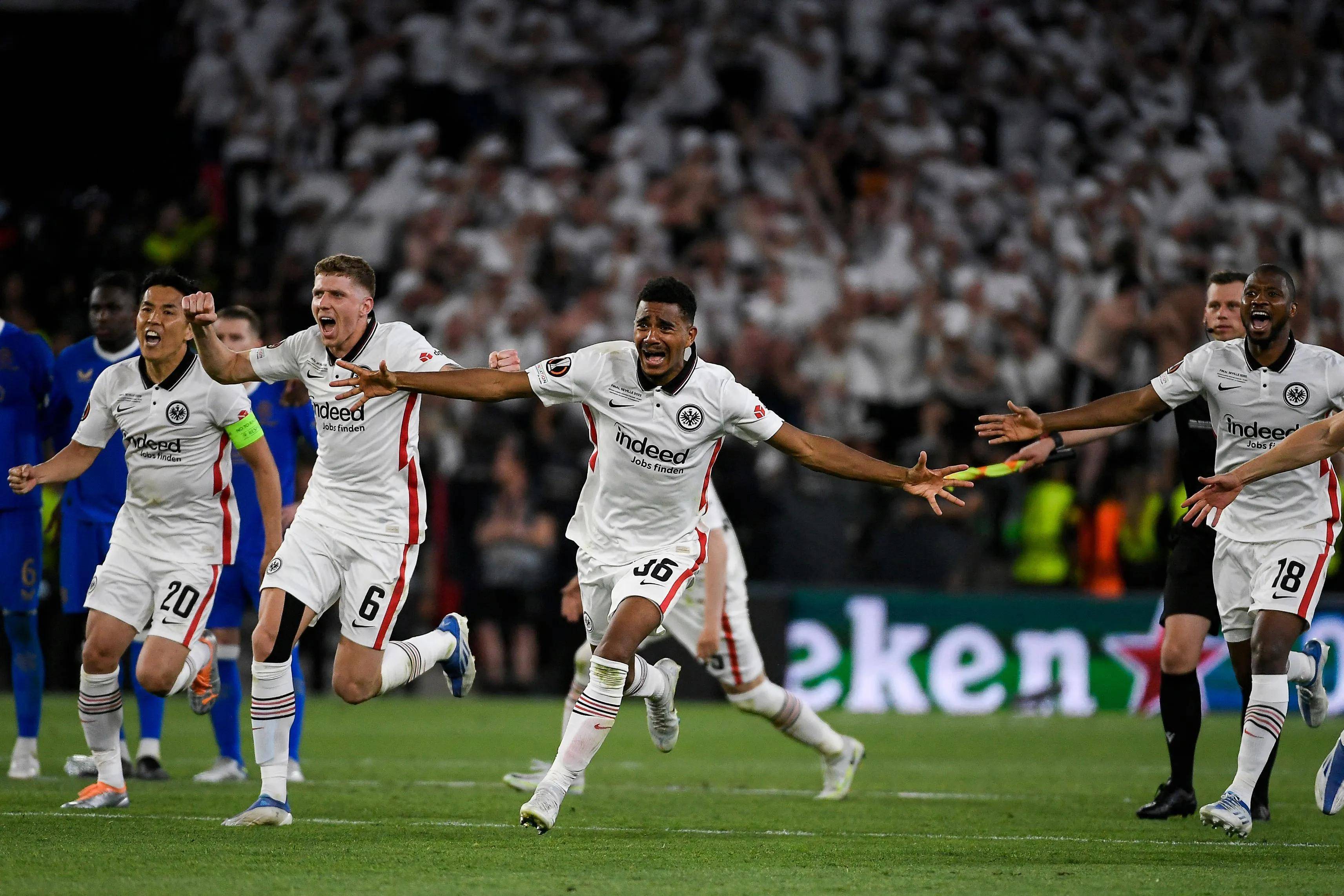 阿贾克斯淘汰实力强队,欧冠确立霸主地位 阿贾克斯淘汰实力强队,欧冠确立霸主地位