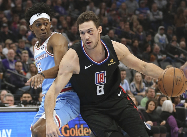 关于马来西亚球队接连失利，小组赛前景黯淡的信息