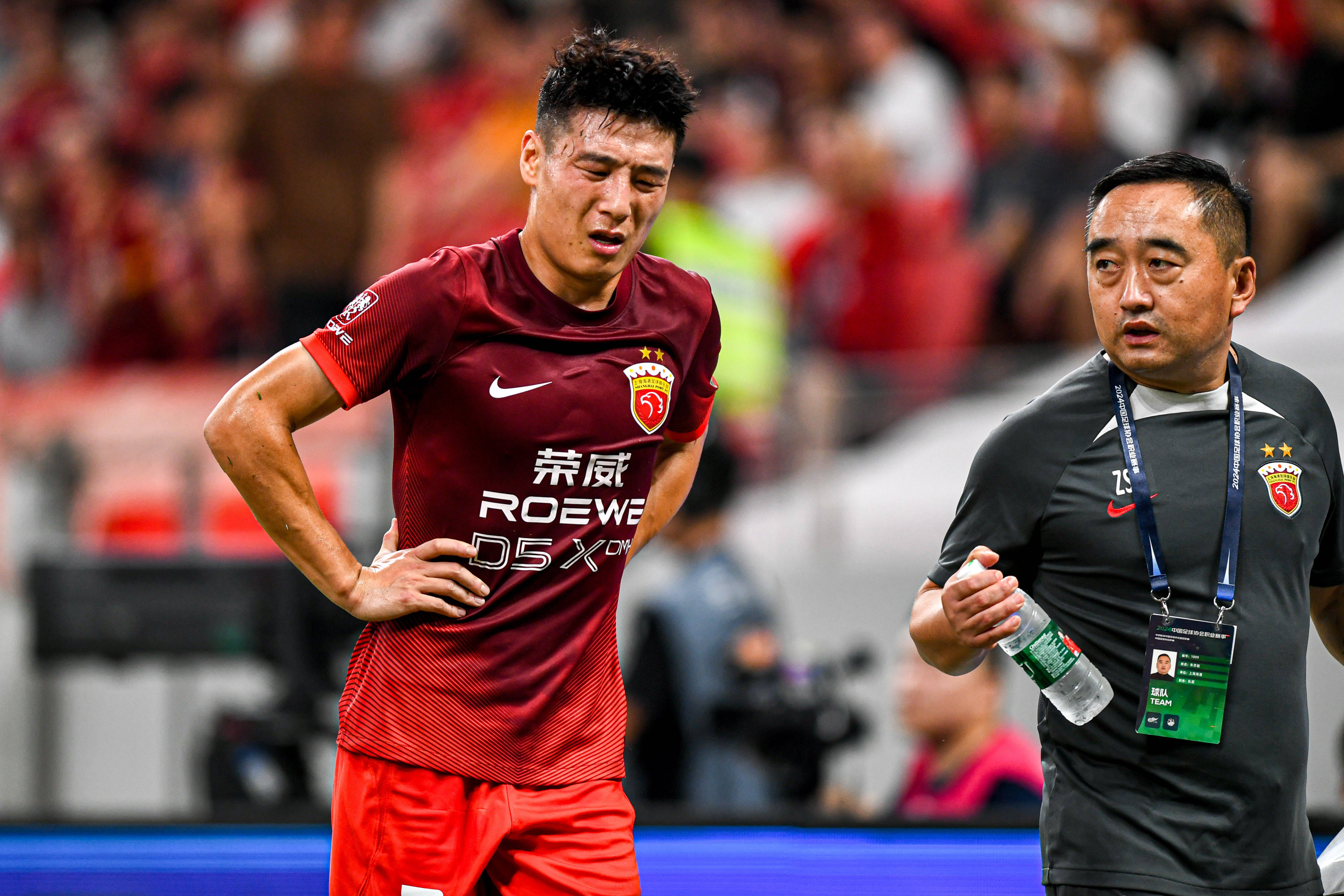 关于申花主场痛失胜利，争冠前景堪忧的信息