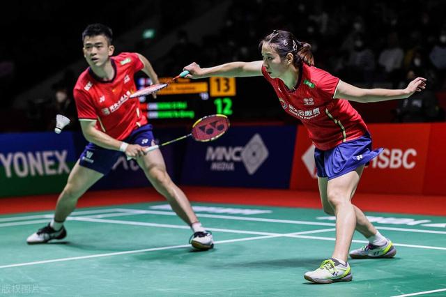 日本队翻盘印尼队,黄鸭组合刷新纪录 日本队翻盘印尼队,黄鸭组合刷新纪录