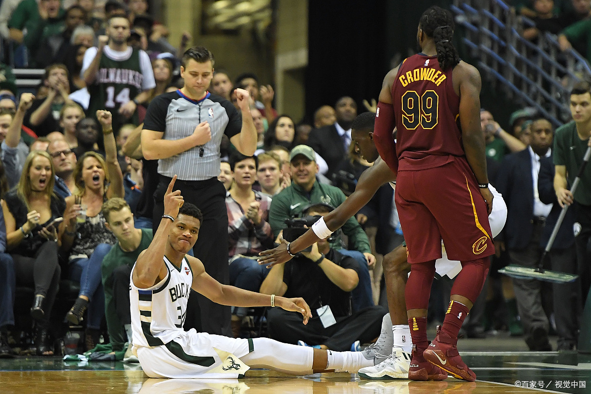 魔术鏖战勇士，利拉德带队取胜